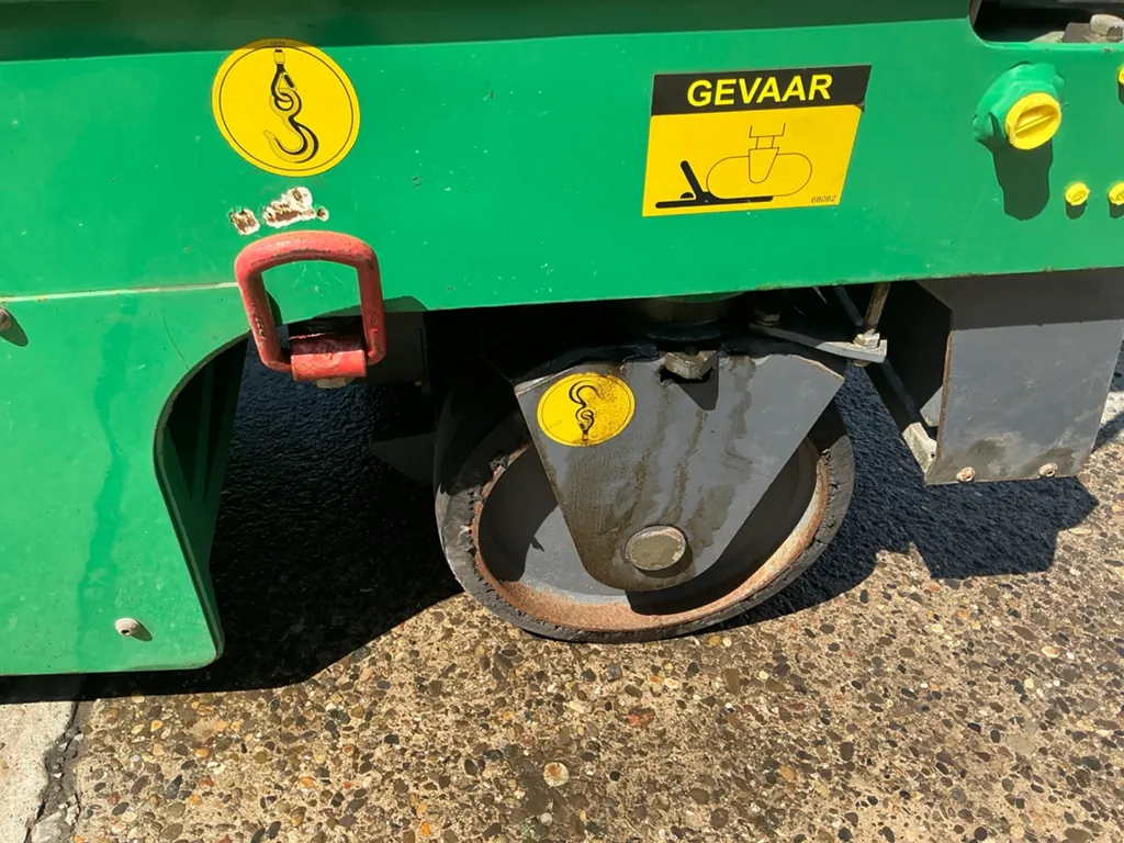 Wirtgen W35 Asphaltfräsmaschine – Bild 7