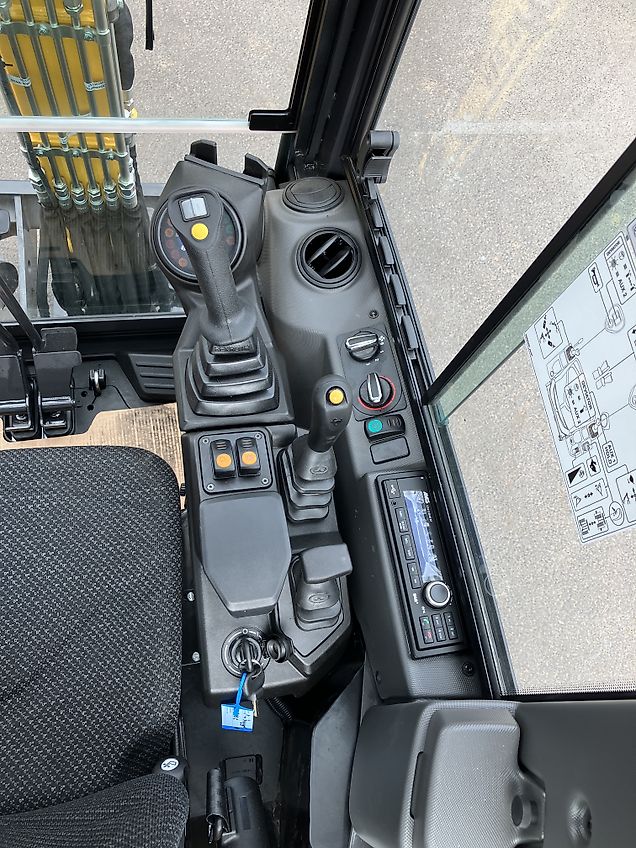 New Holland E19D – Bild 6