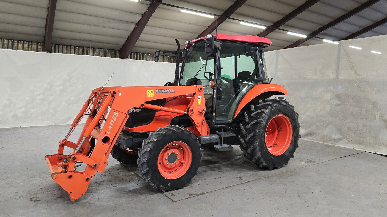 Kubota M7040